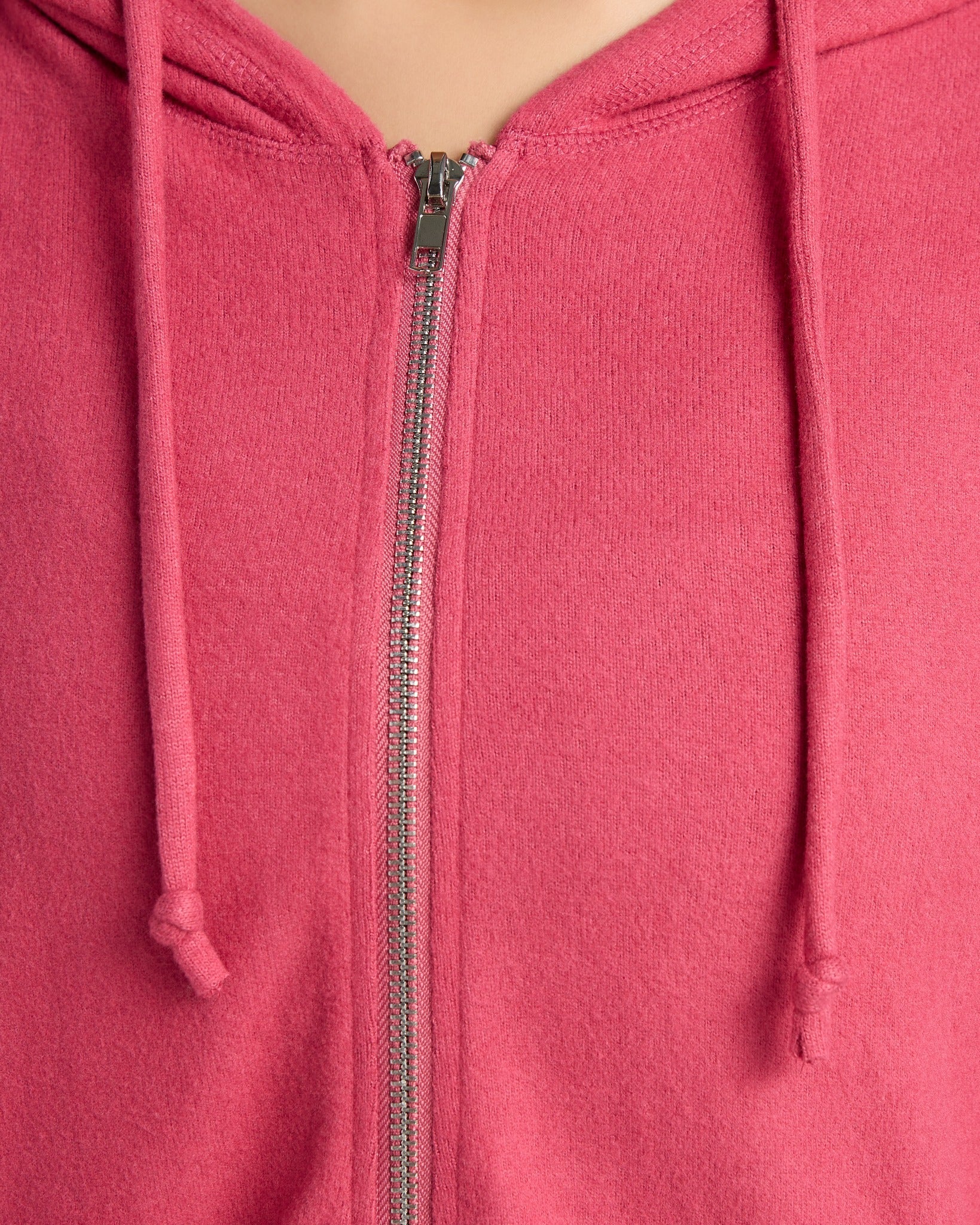 Heather Sangria $|& Interval Hacci Zip Hoodie - SOF Detail