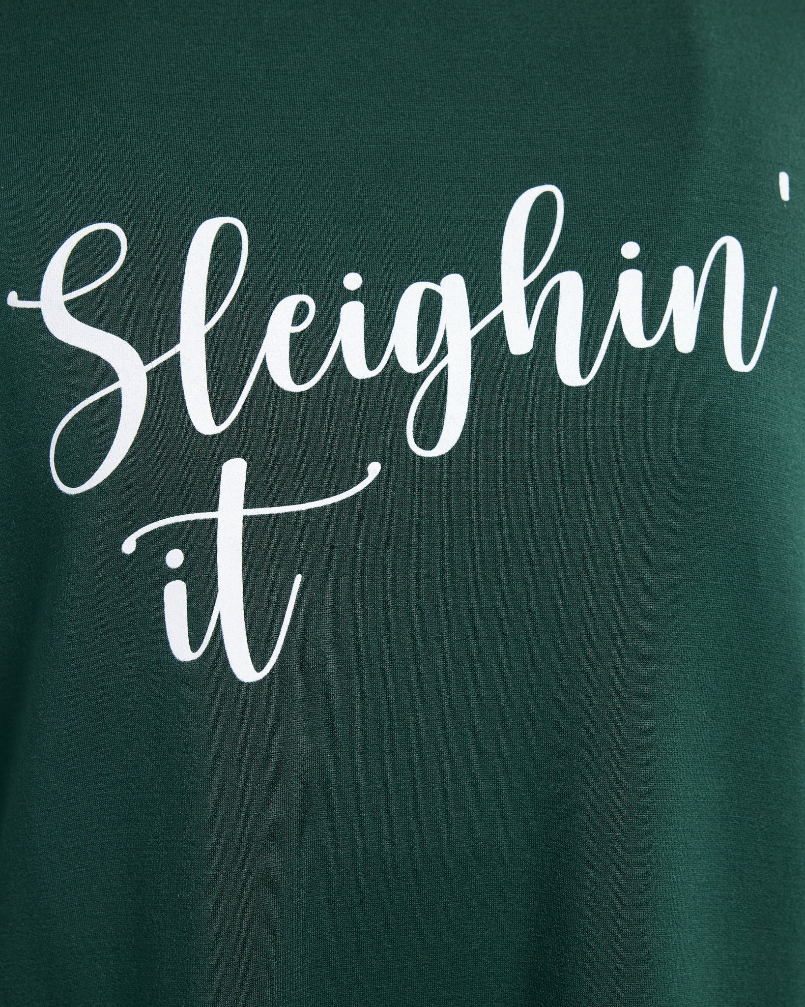 Hunter Green $|& Interval Flex Graphic Pullover - Sleighing It - SOF Detail