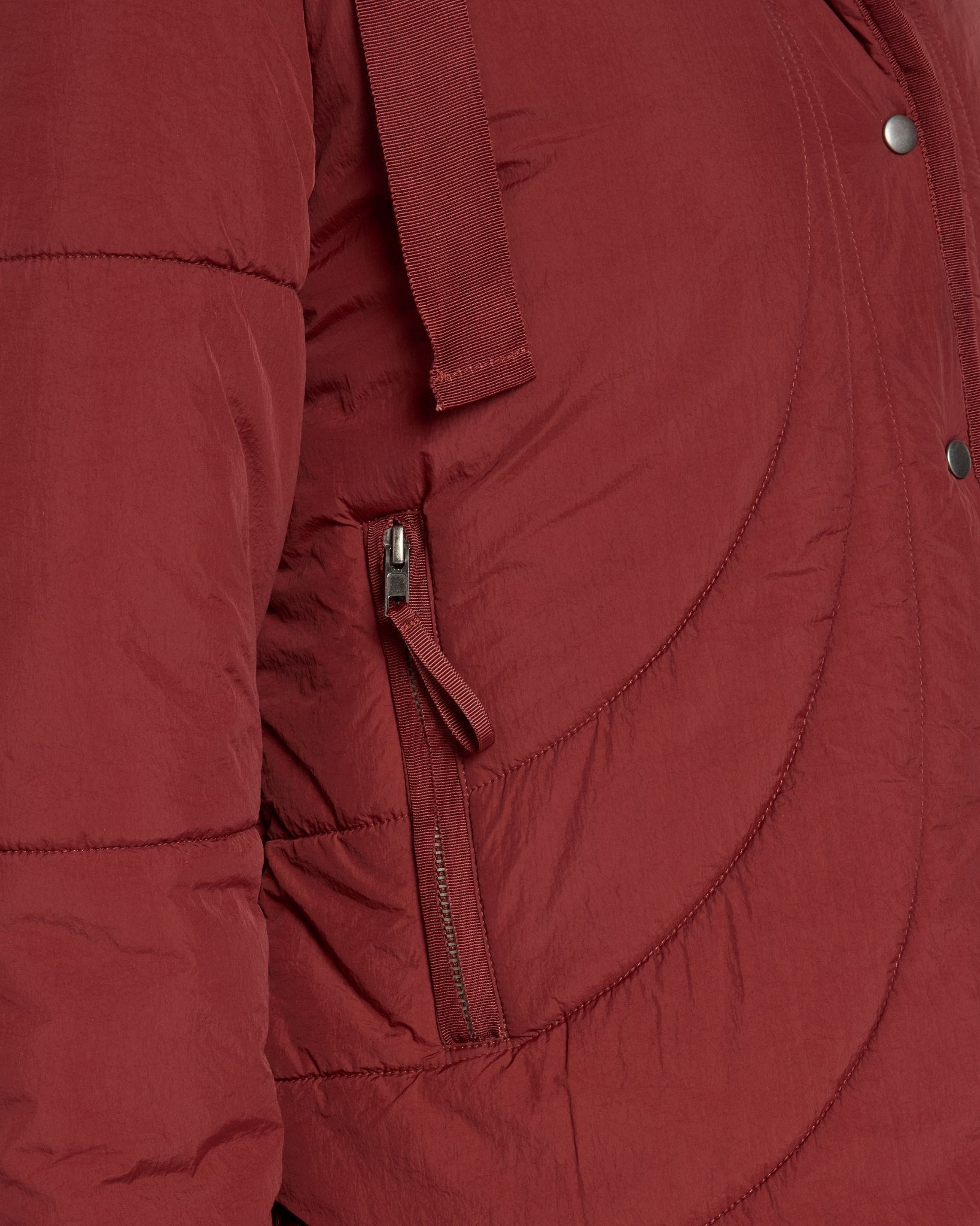 Red Wine $|& Interval Wayfarer Light Weight Puffer Jacket - SOF Full Front