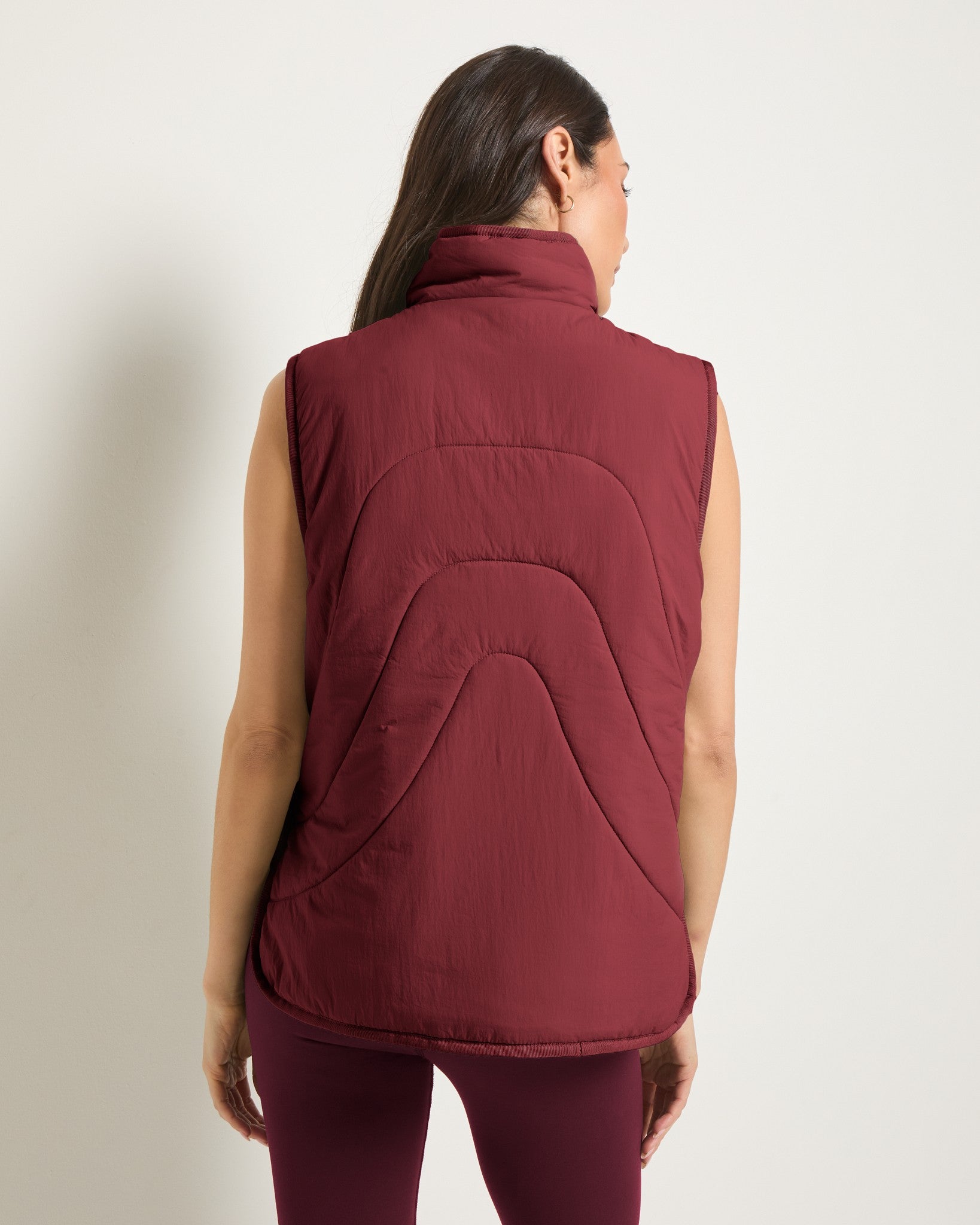 Red Wine $|& Interval Voyager Light Weight Puffer Vest - SOF Back