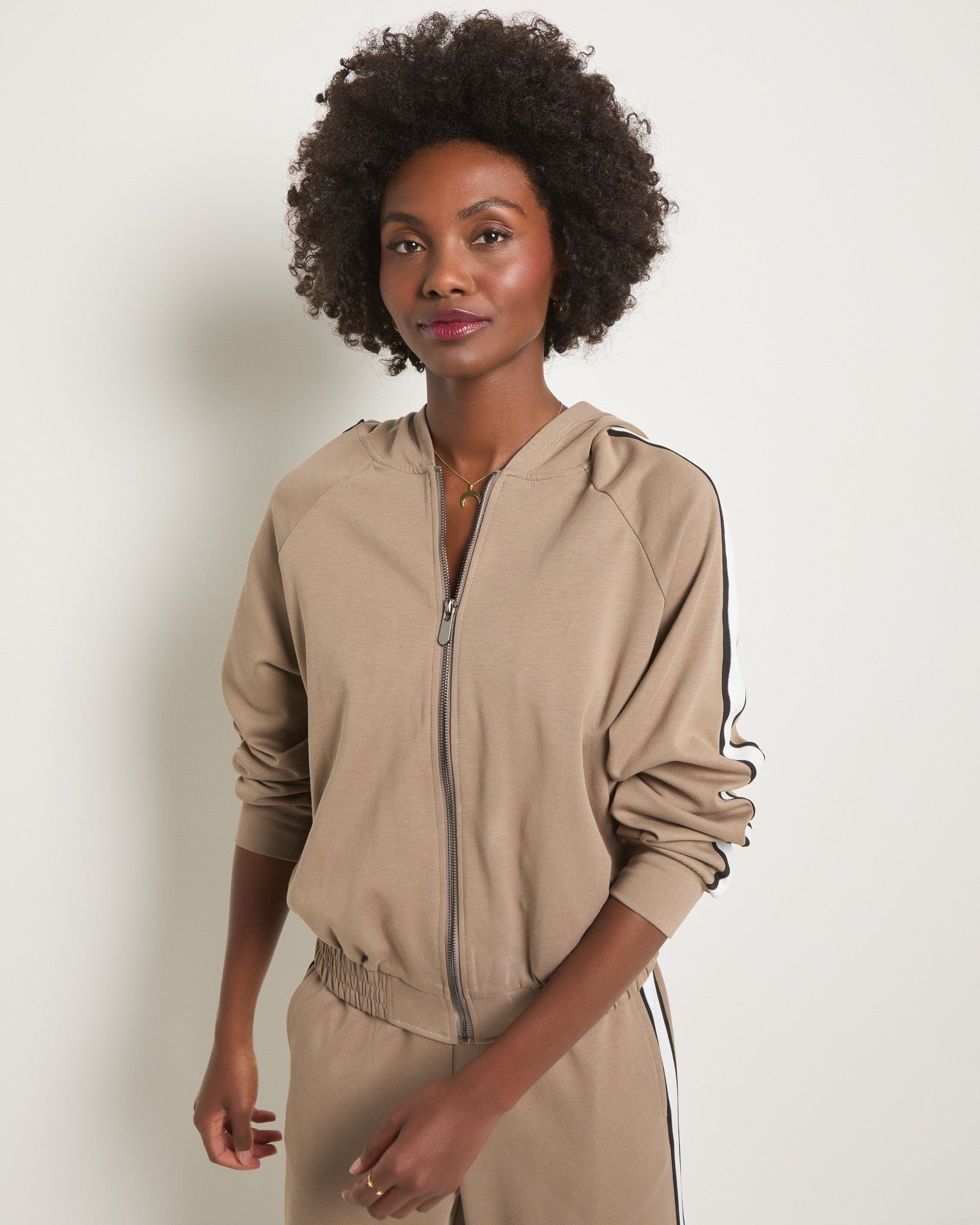 Sand Stone $|& Interval Warm Up Hooded Jacket - SOF Full Front