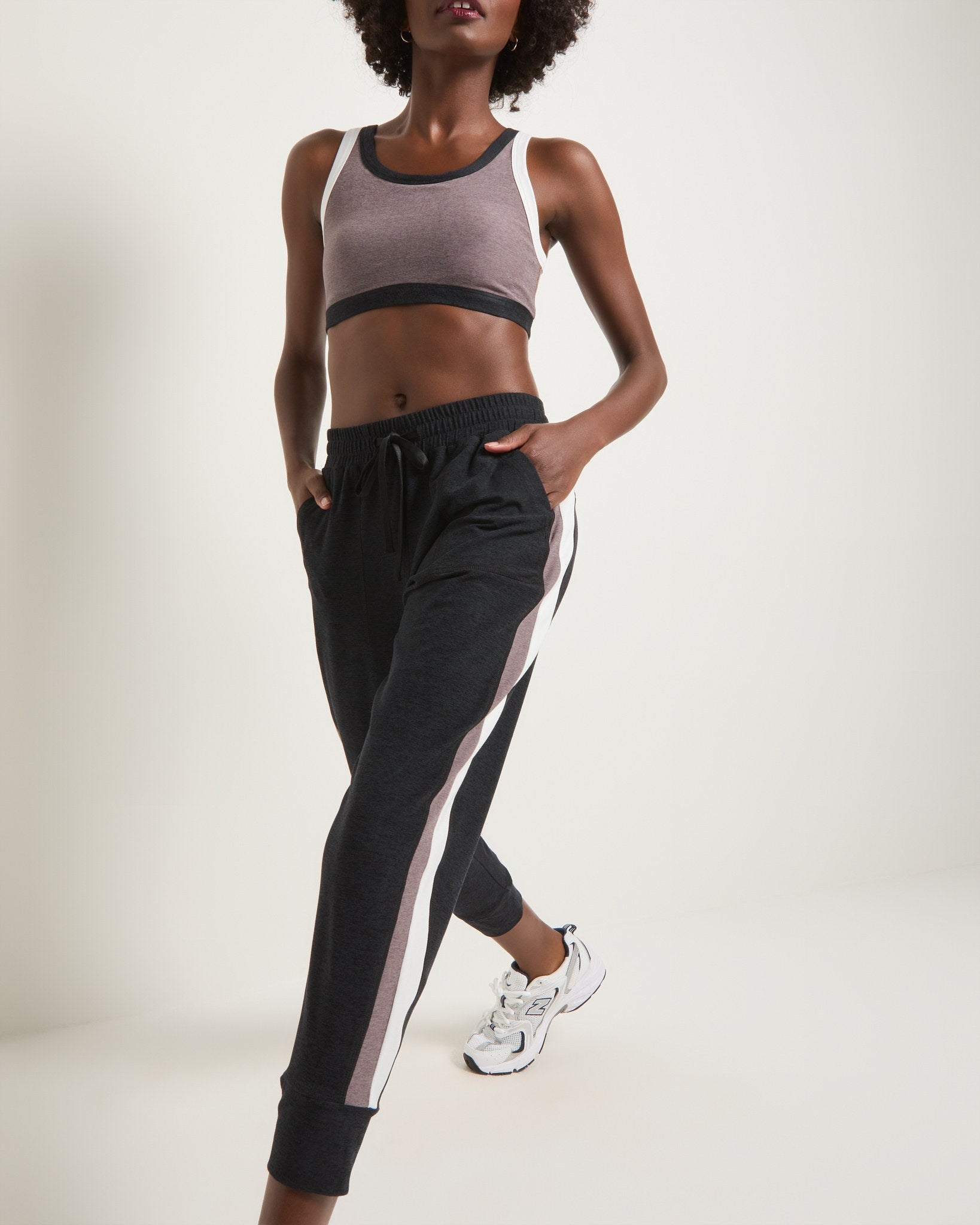 Night Sky $|& Interval FlowHeather Sculpt Let's Play Jogger - VOF Side