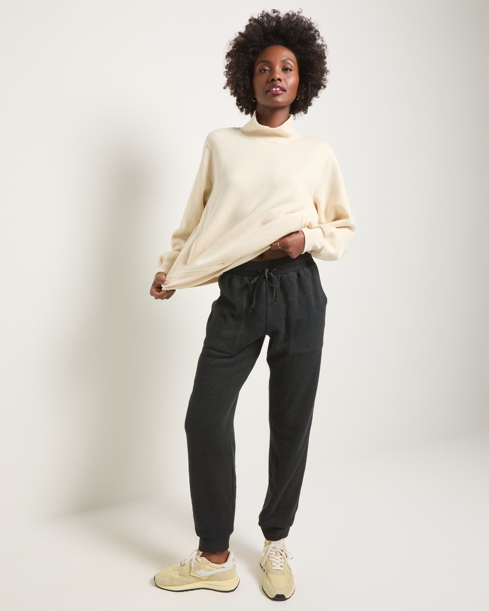 Black $|& Interval Half Time Jogger - UGC On Fig