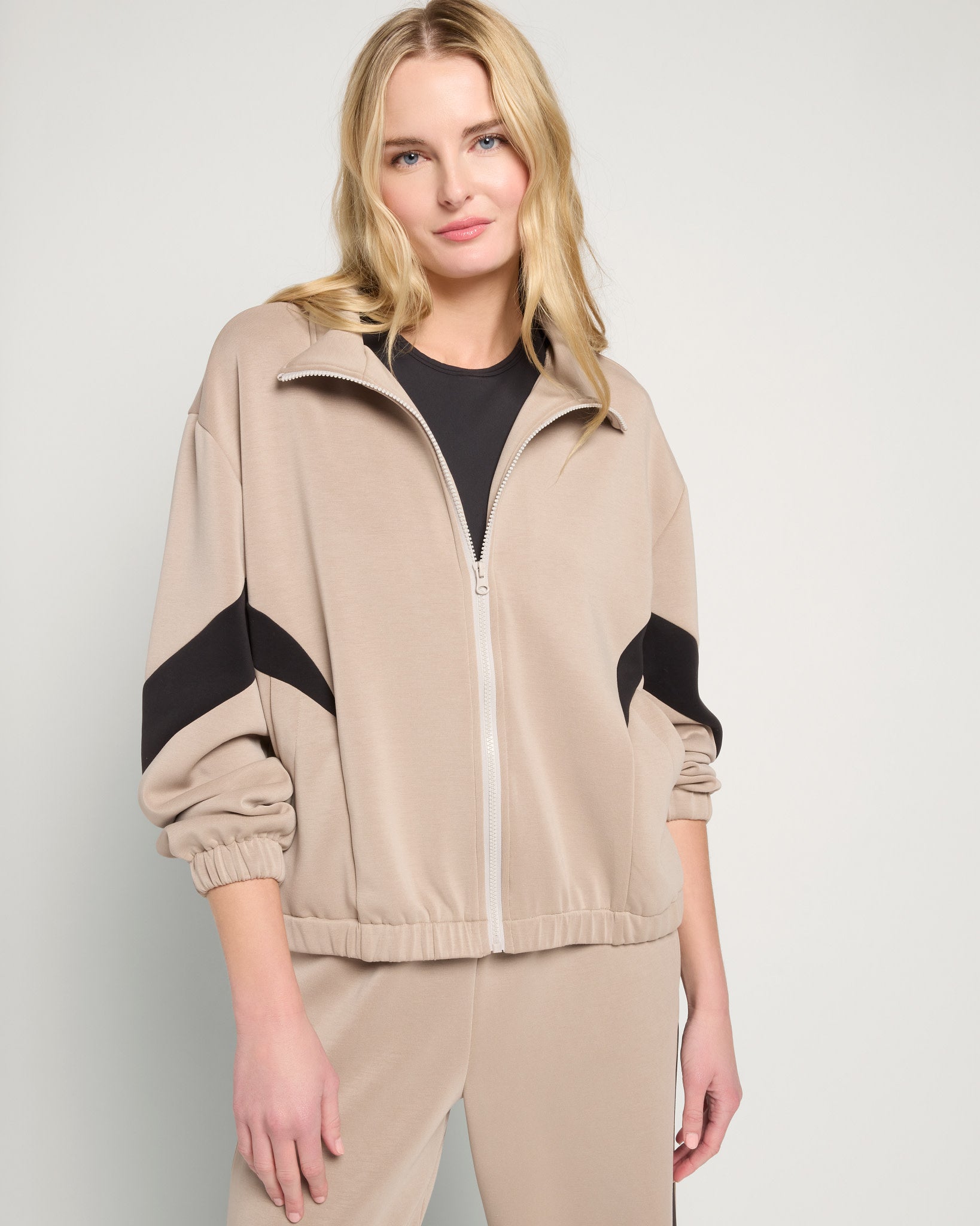 Sand $|& Interval Rhythm Jacket - SOF Front