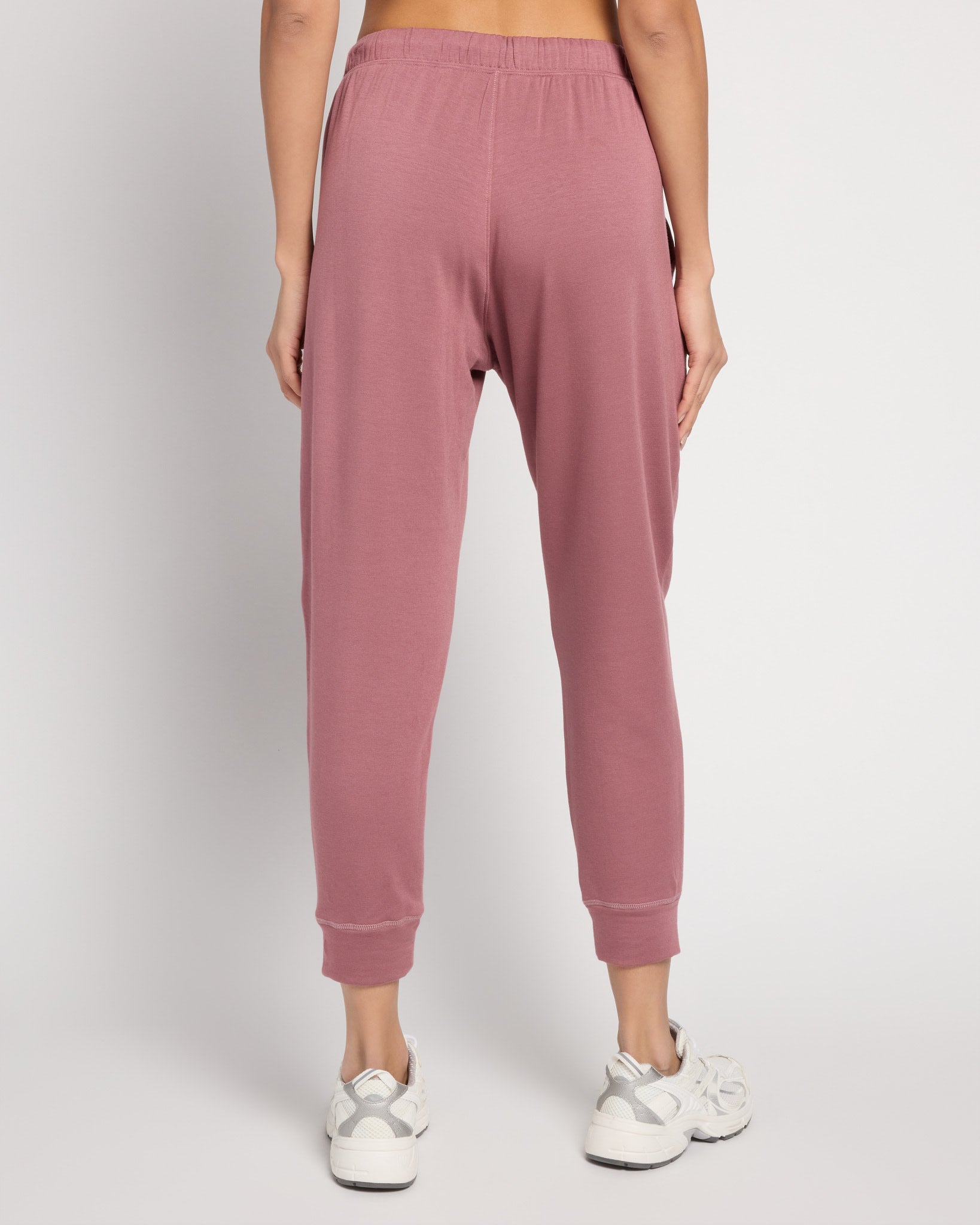Rose $|& Interval Inspire Jogger - SOF Back