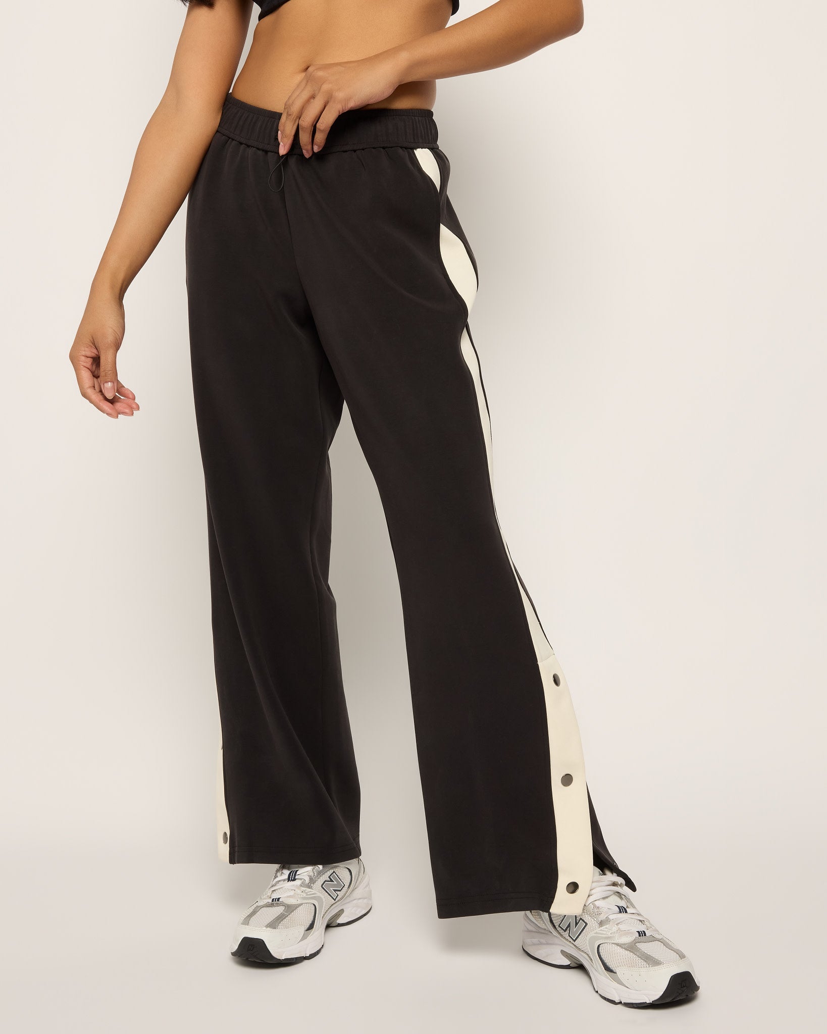 Black $|& Interval Rhythm Pant - SOF Front