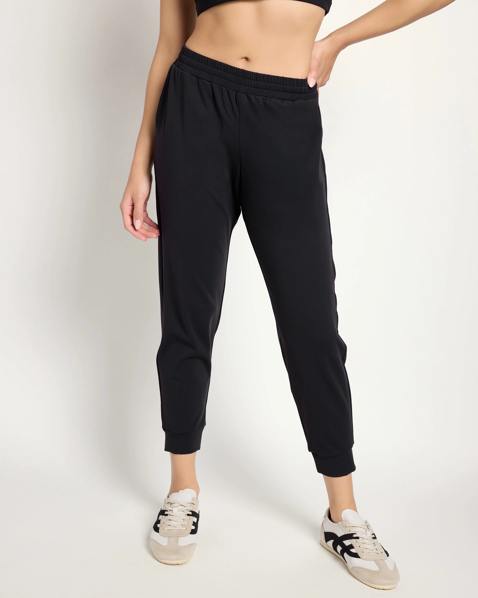 Black $|& Interval CloudLight Revive Jogger - SOF Front