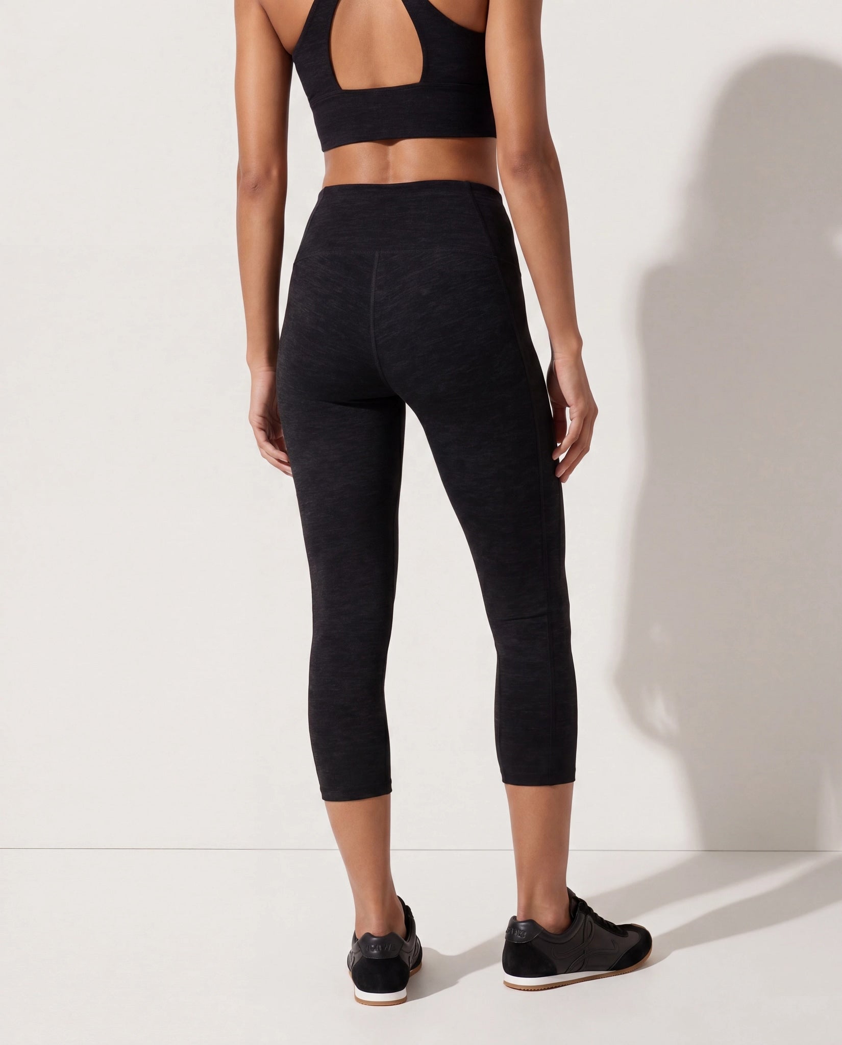 Night Sky Heather $|& Interval Flowheather Sculpt Defense Capri Pocket Legging - SOF Back