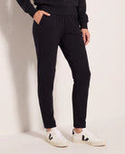Black $|& Interval Interlock Incline Jogger - SOF Front