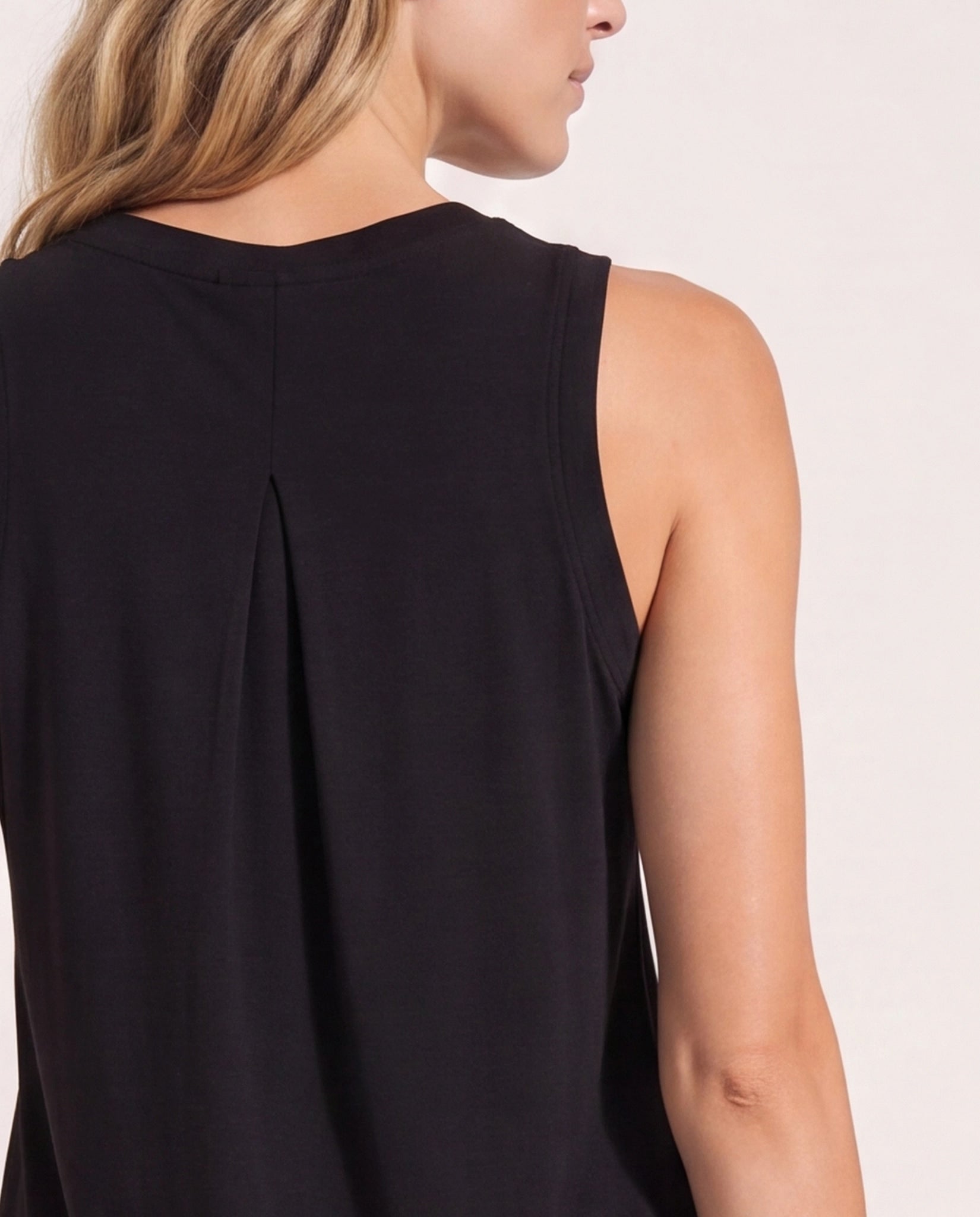Black $|& Interval FlowHeather Breeze Focus Tank - SOF Full Front